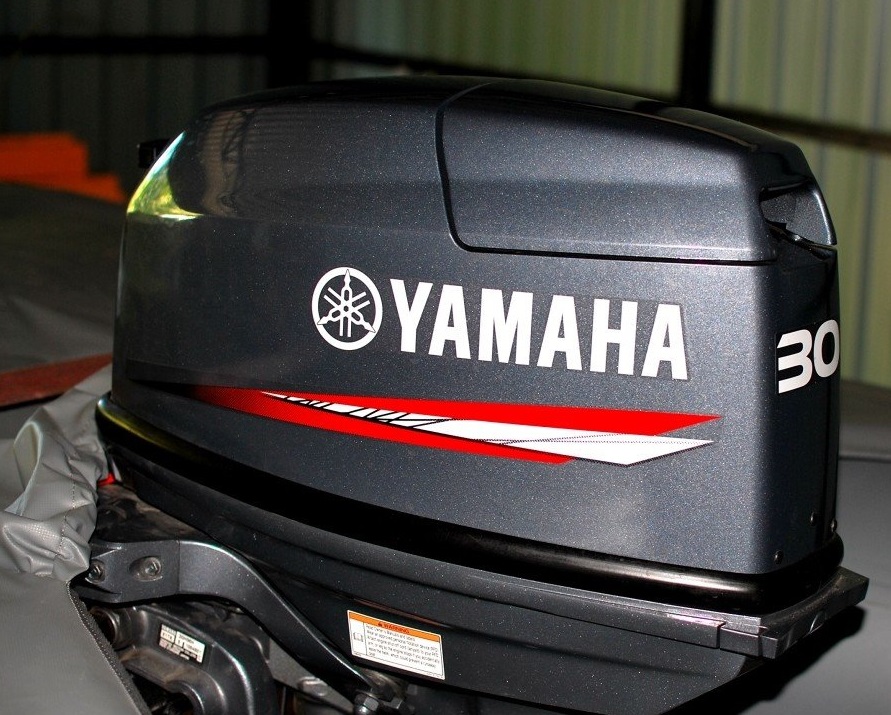Двухтактный лодочный мотор Ямаха 30